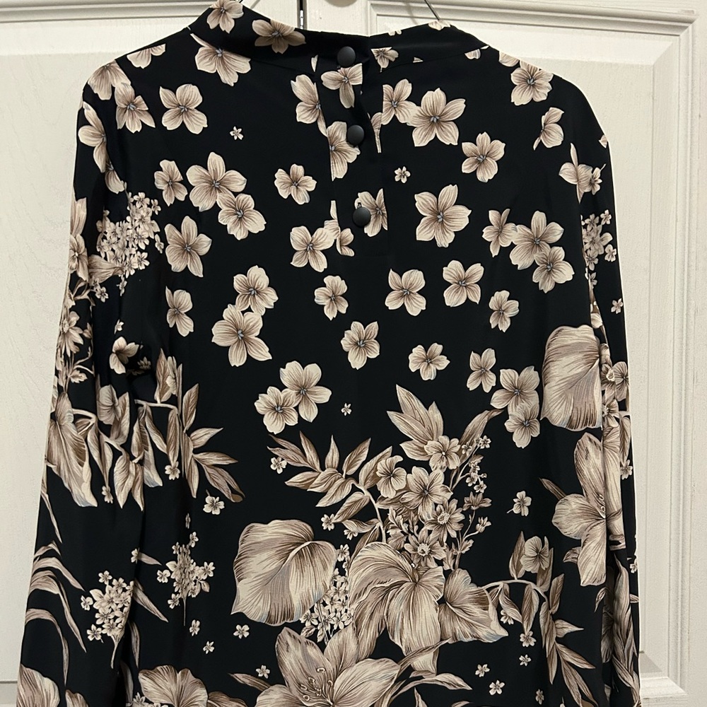 Zara Black and Cream Floral Blouse S